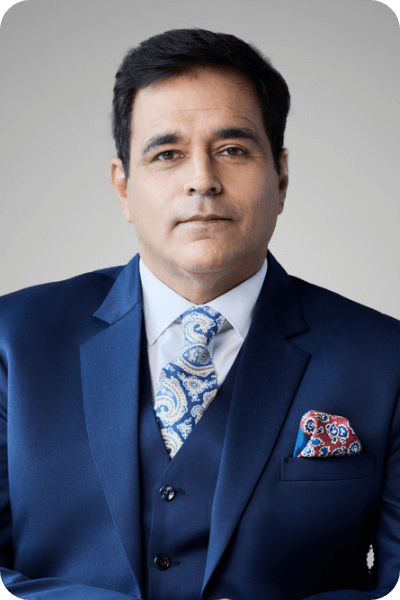 Headshot of Sharad Mehra, Regional Chief Executive Officer of Asia and Australia at Global University Systems.