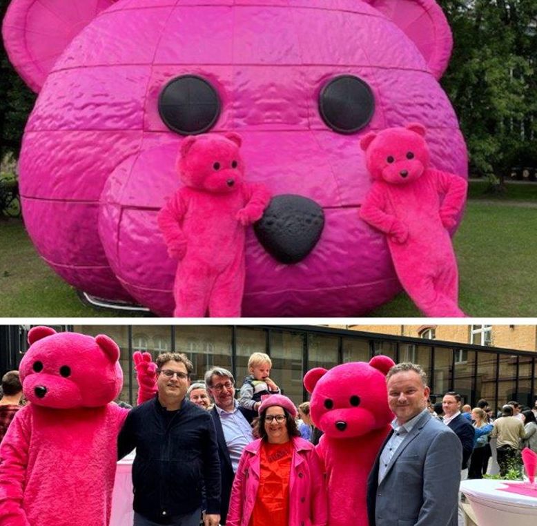 Collage of the Pink Bear event at he Altonale Cultural Festival in Hamburg featuring a giant pink bear and delegates from UE.